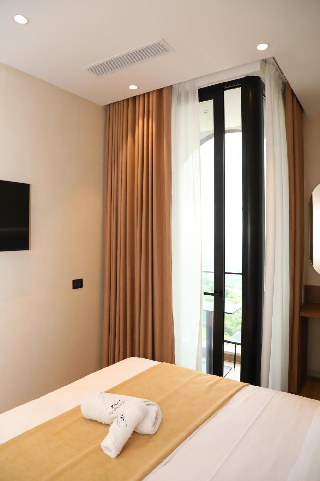 Z Art Hotel Kruja Kültér fotó