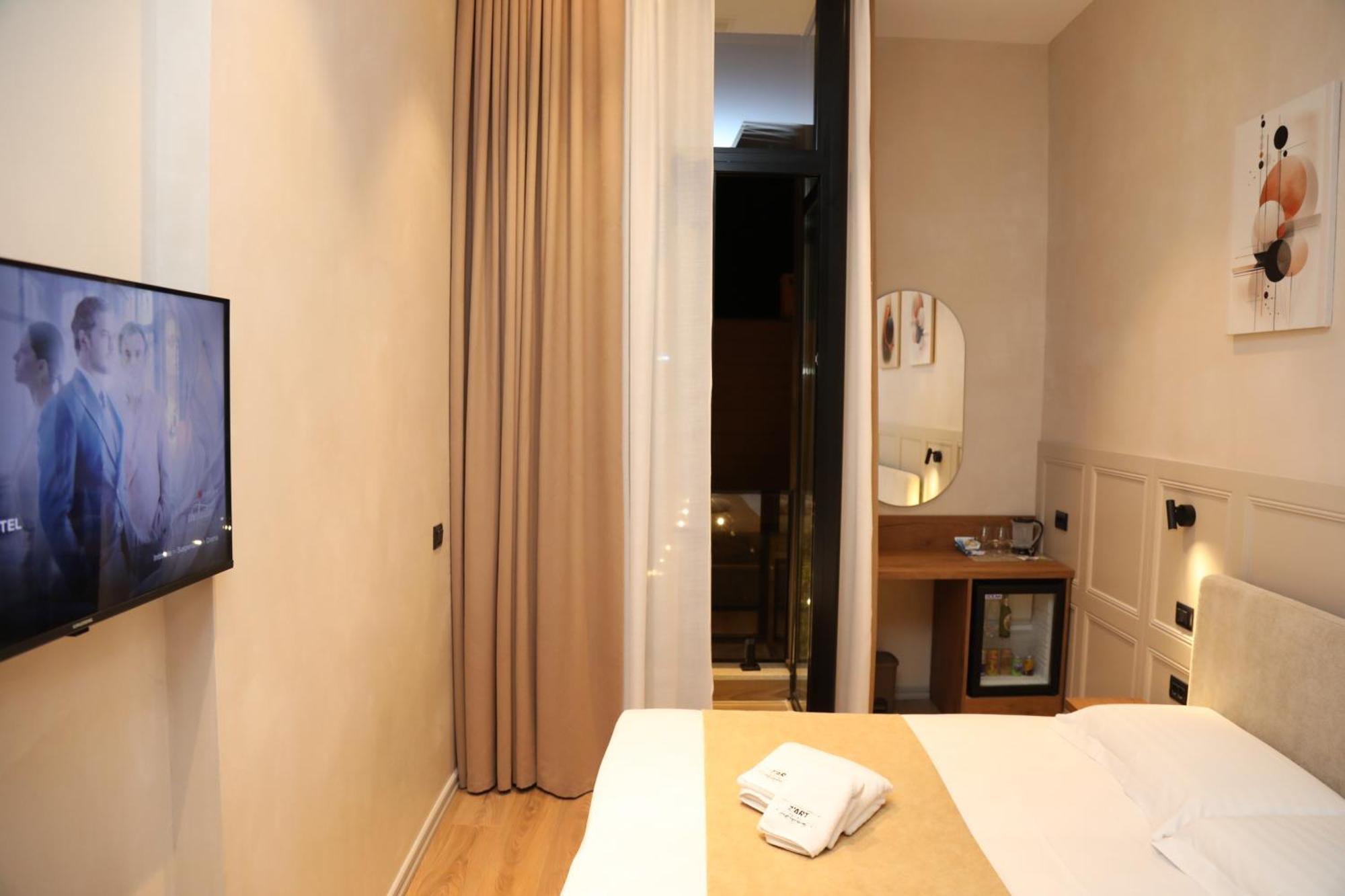 Z Art Hotel Kruja Kültér fotó